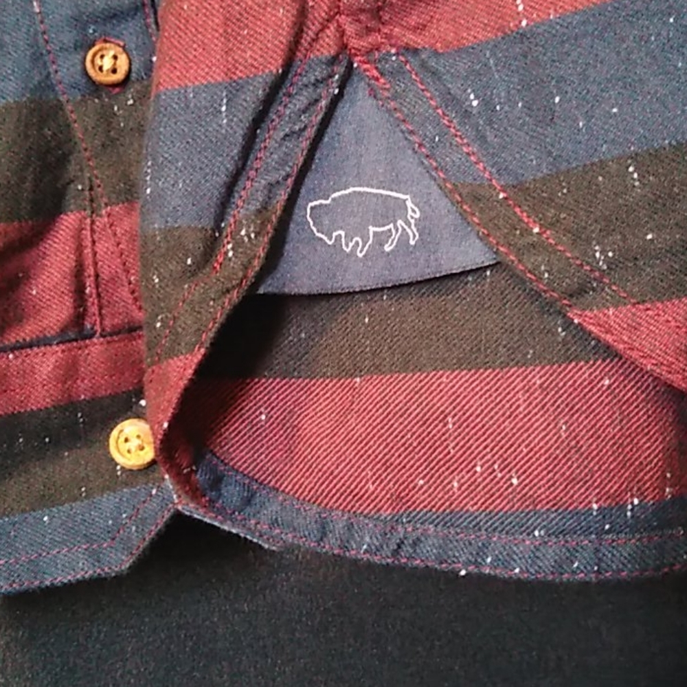 BUFFALO (David Bitton) button down - Picture 5 of 5